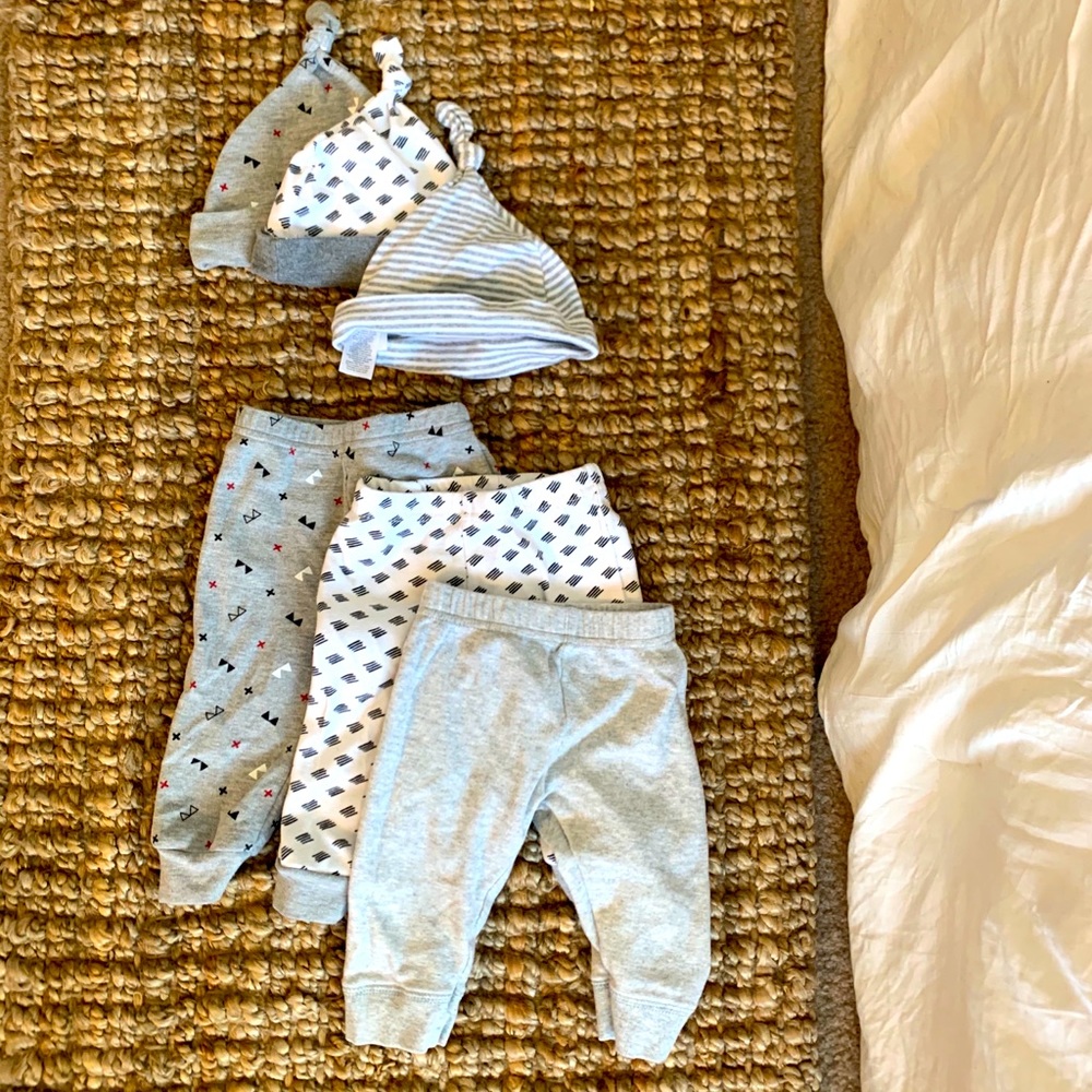 6 MO GENDER NEUTRAL BABY BUNDLE